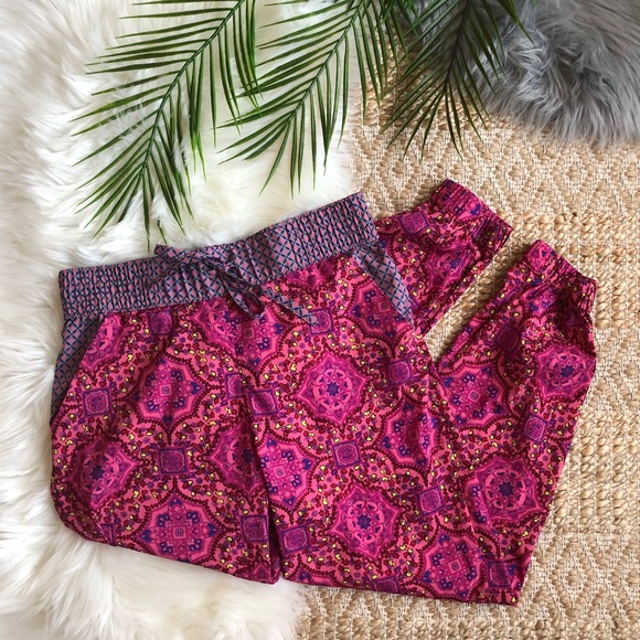 aerie Pants - Aerie High Waist Boho Mosaic Joggers